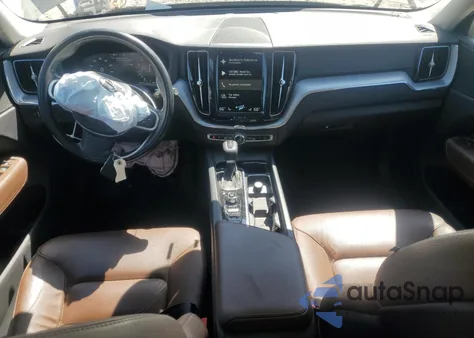 2018 Volvo Xc60 T6 Momentum из США, поврежденный, VIN YV4A22RK6J1032202